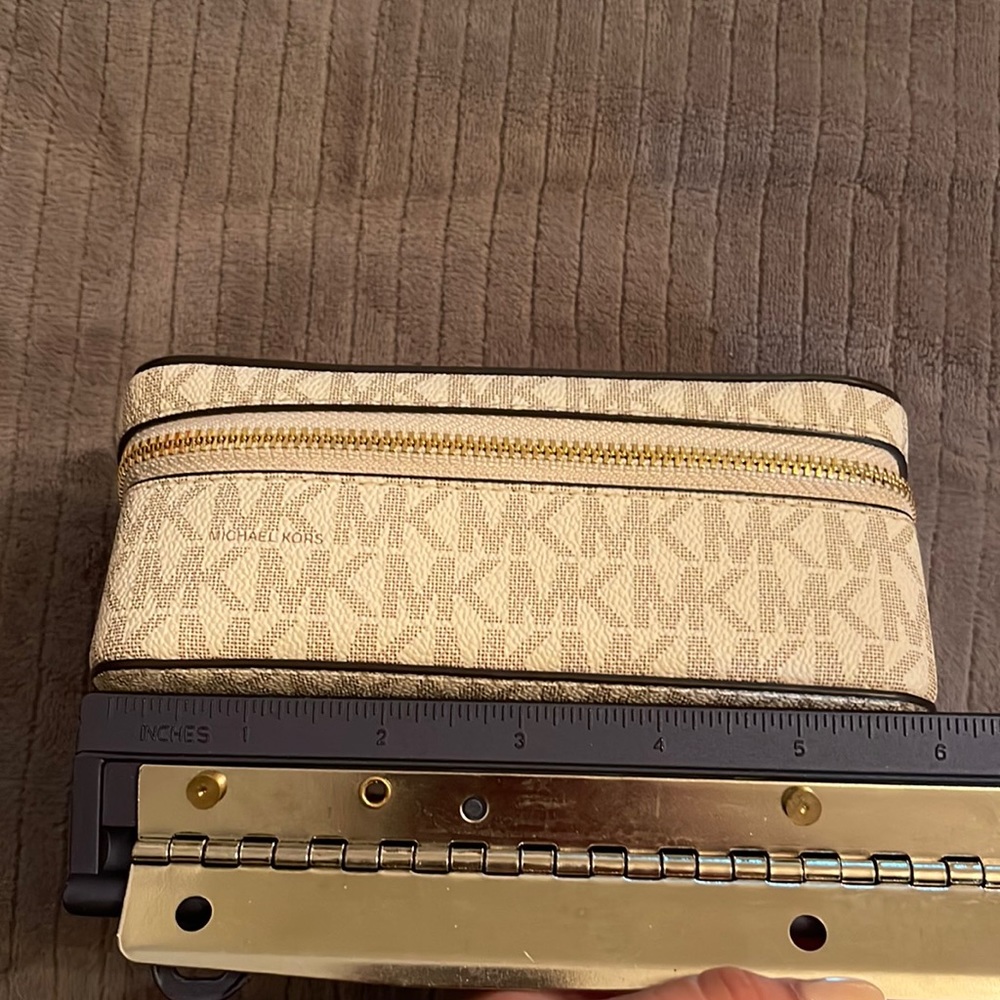 Micheal Kors cosmetic bag
